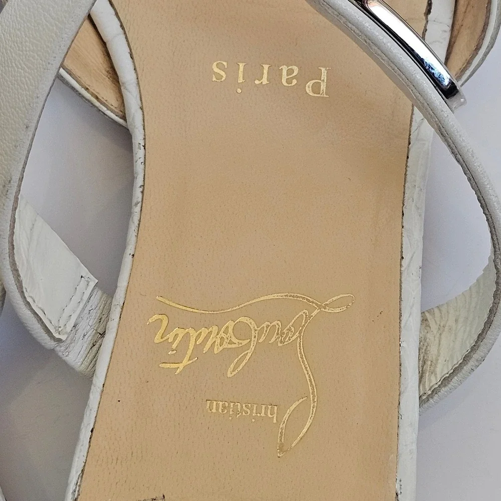 Christian Louboutin CHOC LOCK Croc Embossed Leather Flat Mules White‎ Sz 36